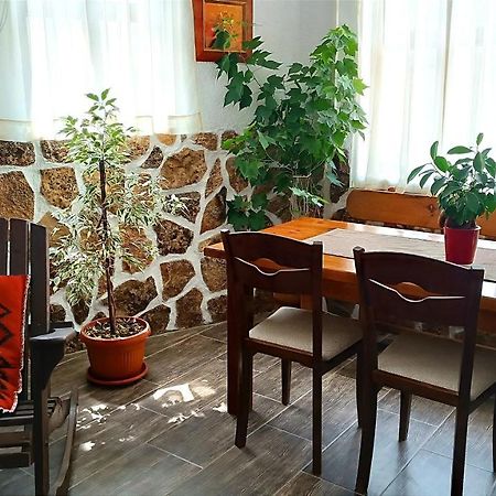 Guesthouse White Margarit Melnik  Exterior foto