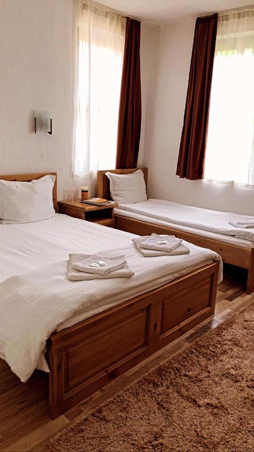 Guesthouse White Margarit Melnik  Exterior foto