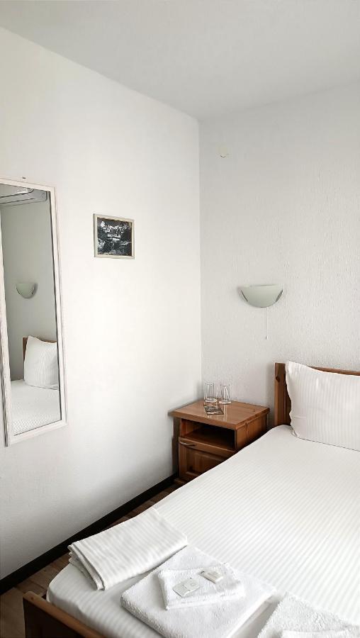 Guesthouse White Margarit Melnik  Exterior foto