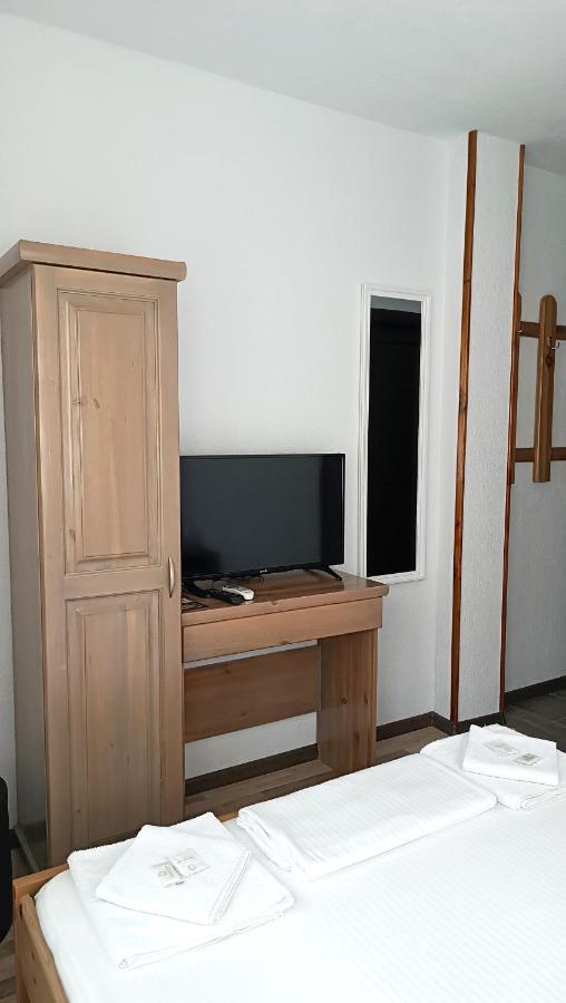 Guesthouse White Margarit Melnik  Exterior foto
