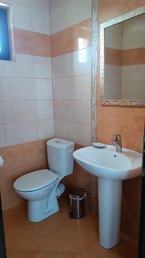 Guesthouse White Margarit Melnik  Exterior foto