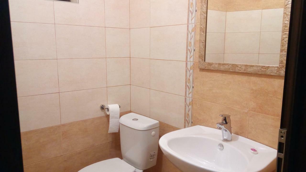 Guesthouse White Margarit Melnik  Exterior foto